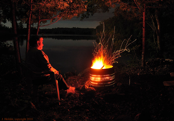 Campfire in the old washing machine
